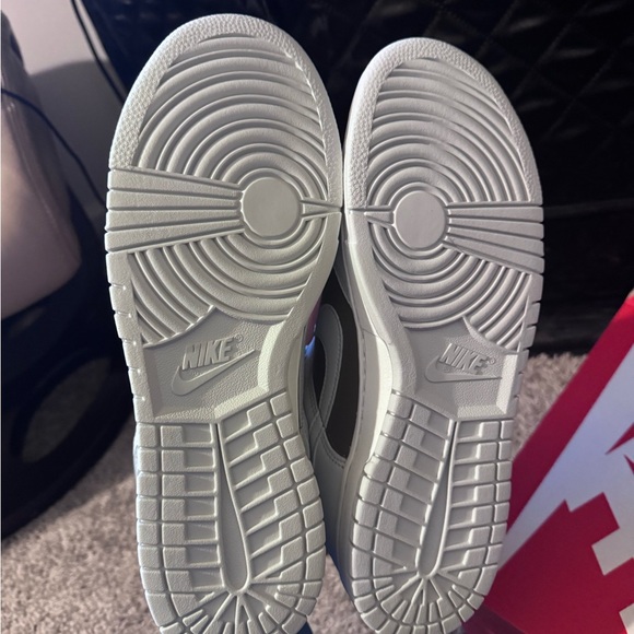 Nike Dunk Low Cave Stone Pure Platinum - Picture 5 of 5